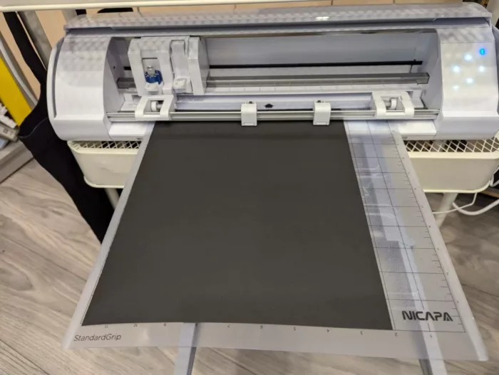 Silhouette Plotter Cameo 5 Schneidemattenhalterung für Tischkante – Bild 3